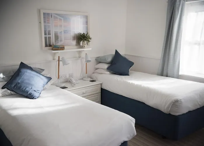 Beachlands Hotel